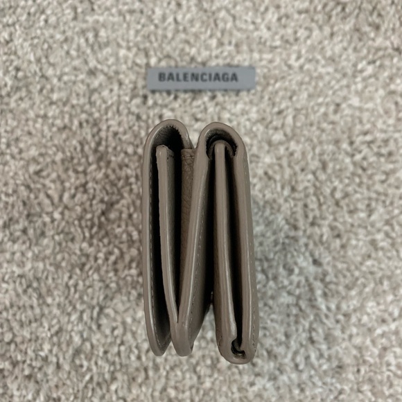 Balenciaga Mink Grey Calf Skin Wallet - Picture 10 of 12